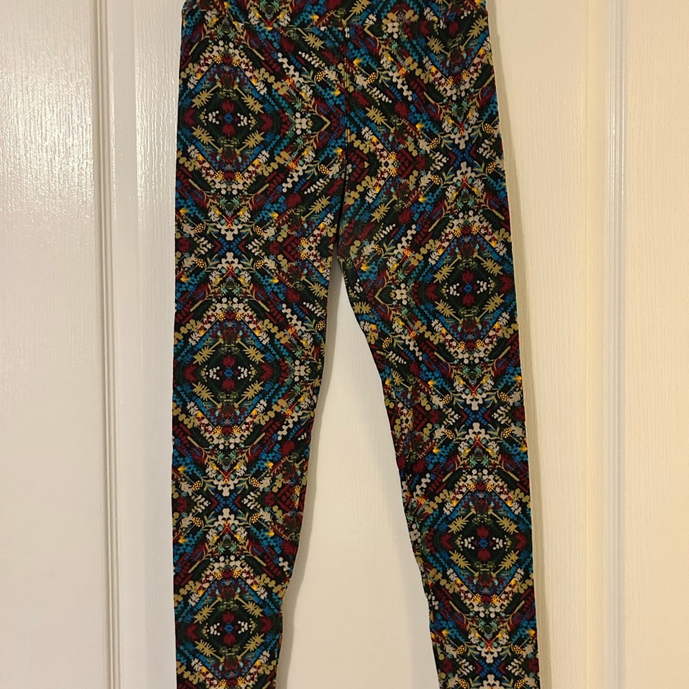 5 for $15 EUC Multi-color Floral Leggings OS